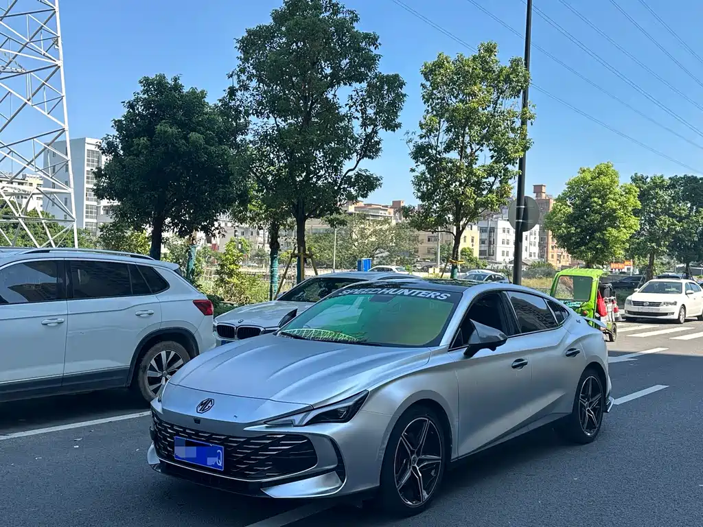 MG MG7