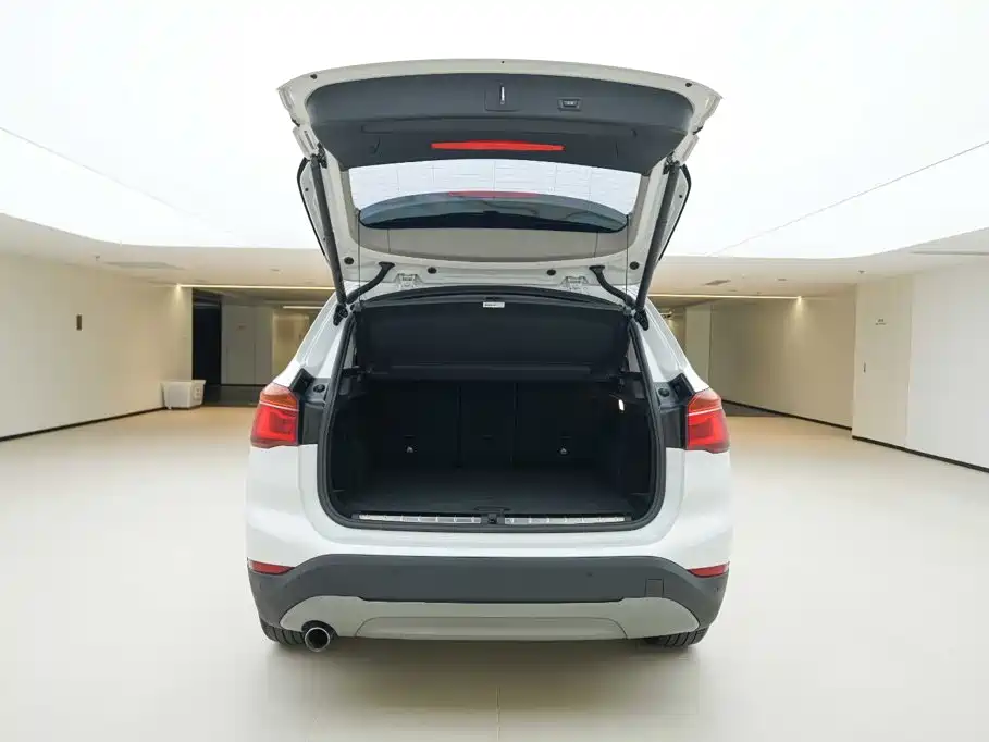 BMW X1 — миниатюра 5