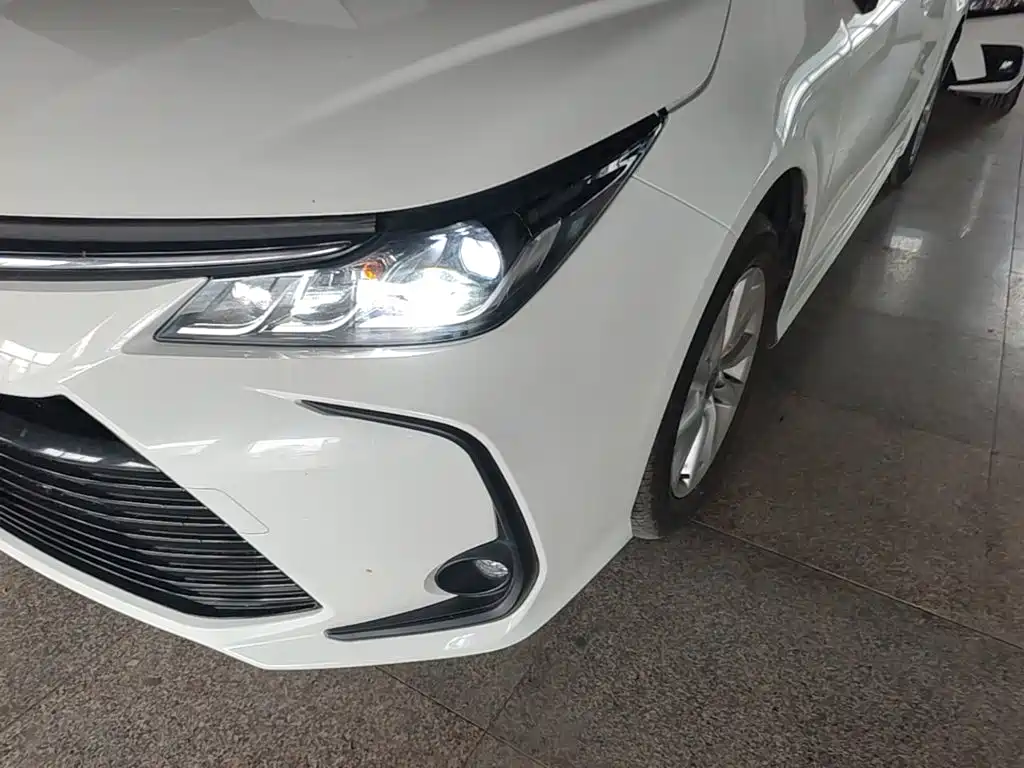 Toyota Corolla — миниатюра 18