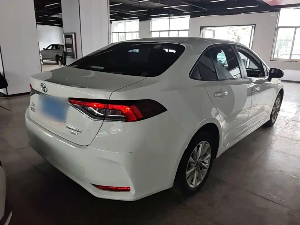 Toyota Corolla — миниатюра 5