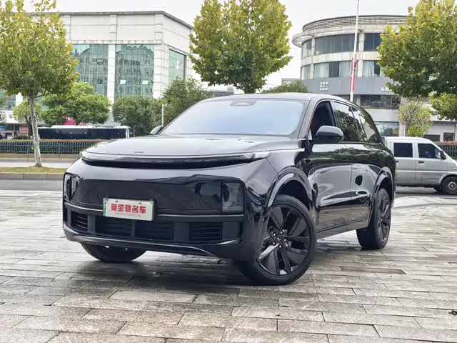 IDEAL CAR IDEAL L8 2023