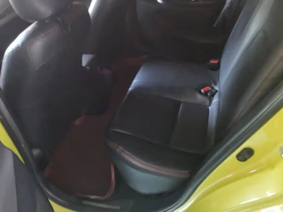 Toyota Yaris L — миниатюра 11