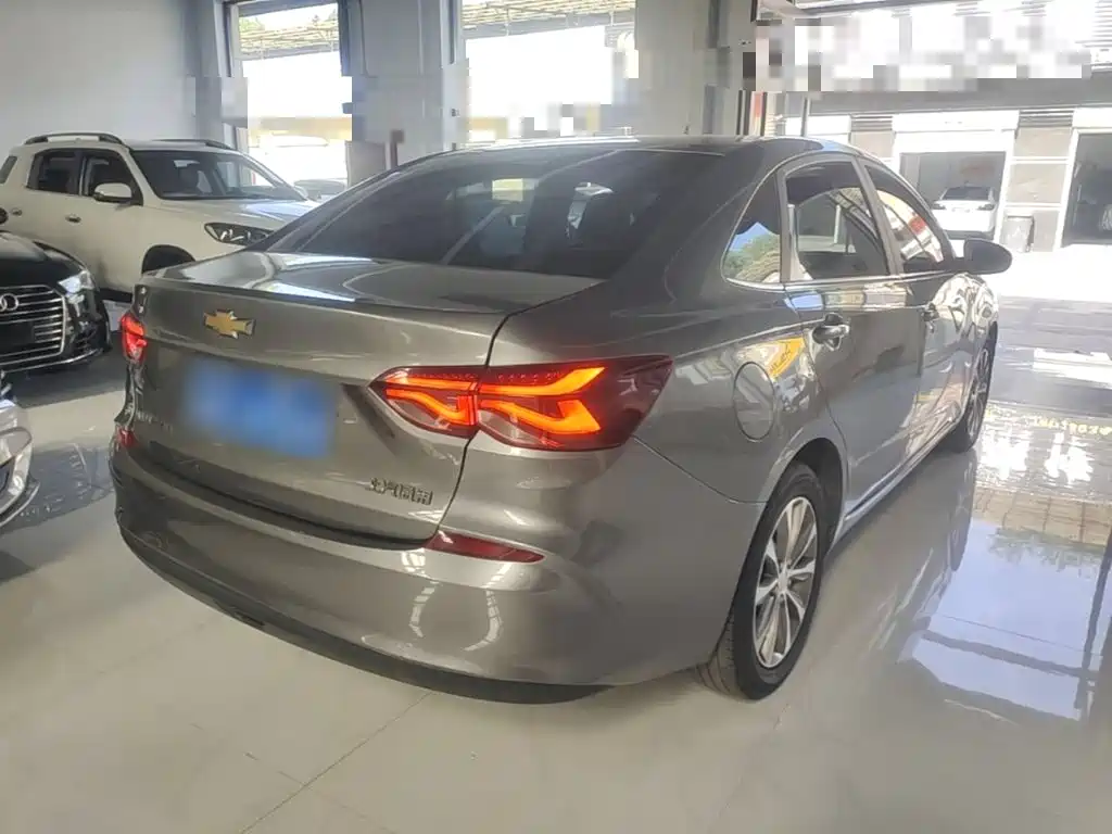 Chevrolet Monza — миниатюра 7
