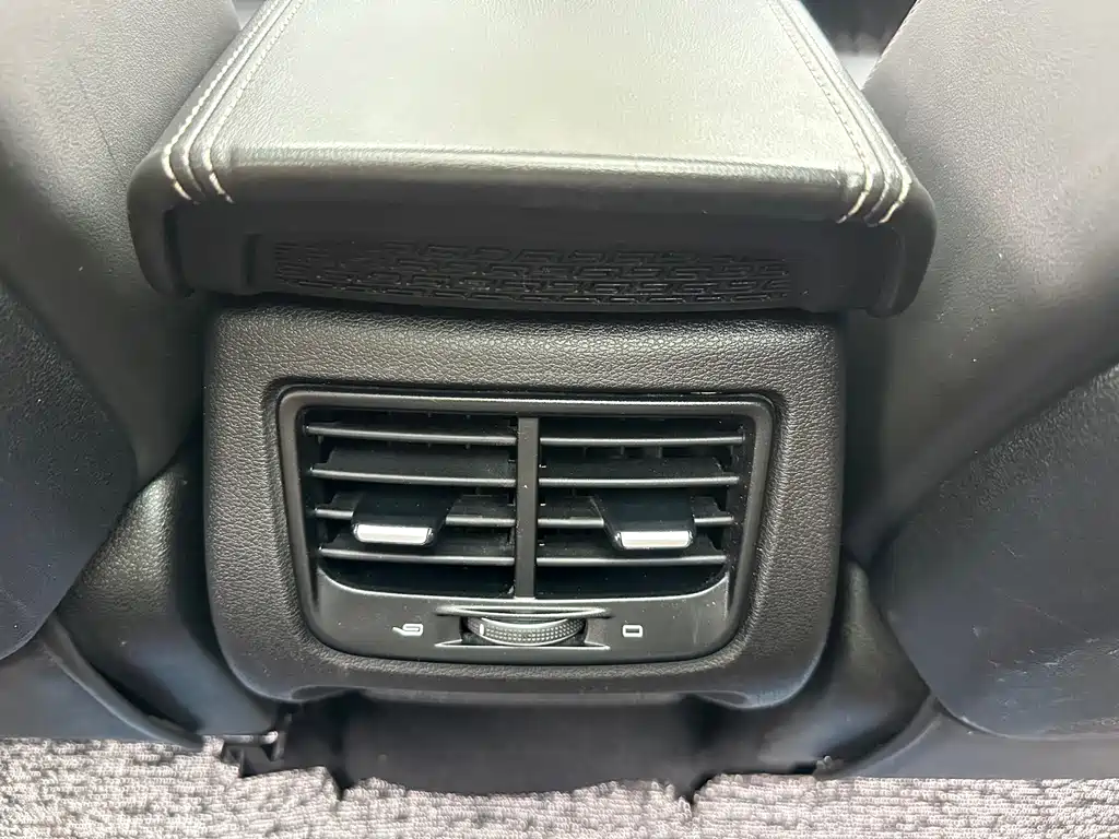 Geely Xingyue — миниатюра 13