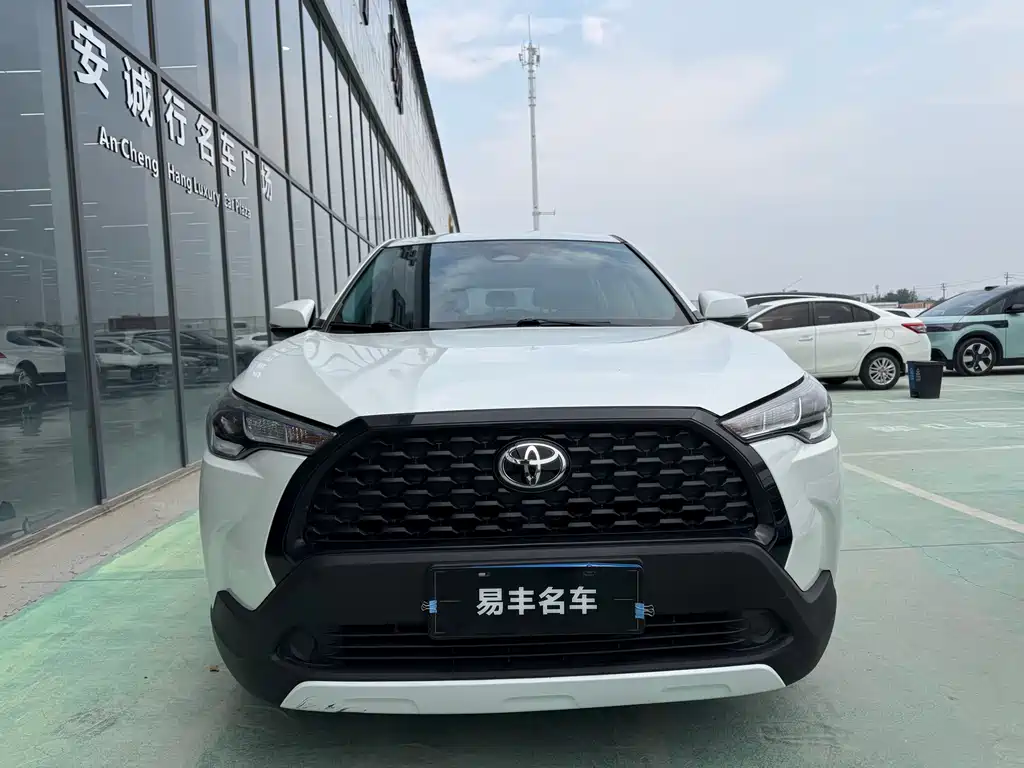 Toyota Corolla Cross — миниатюра 2