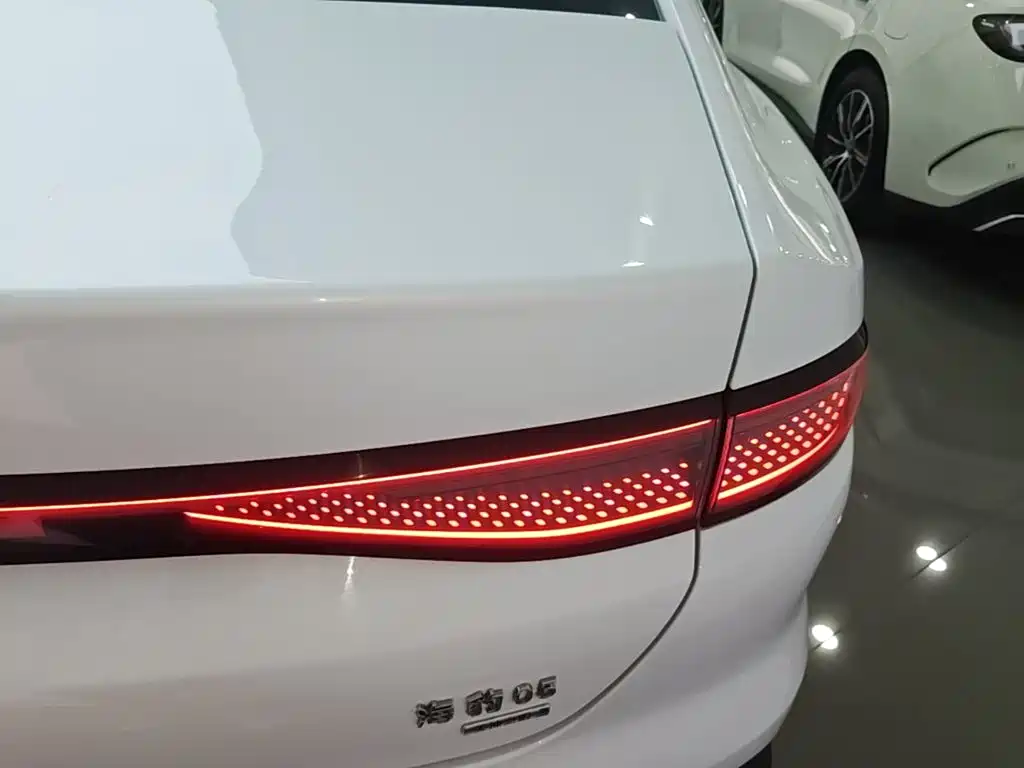BYD Seal 05 DM-i — миниатюра 8