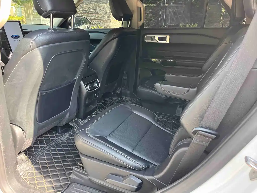 Ford Explorer — миниатюра 13
