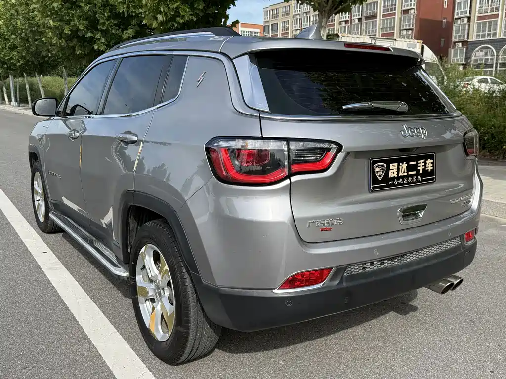 Jeep Compass — миниатюра 9