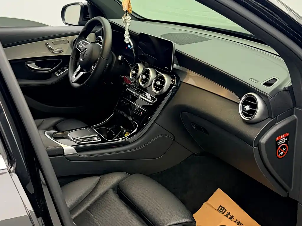 Mercedes-Benz GLC — миниатюра 6