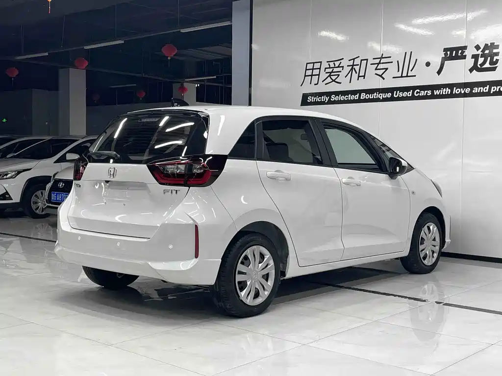 Honda Fit — миниатюра 4