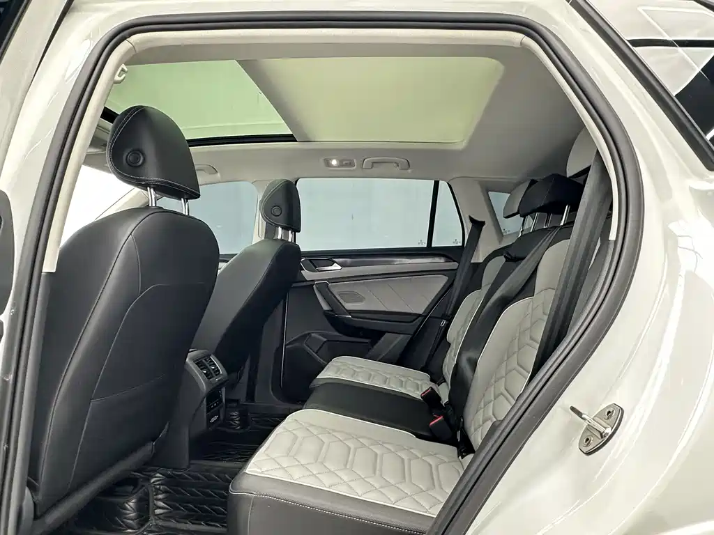 Volkswagen Tayron — миниатюра 5