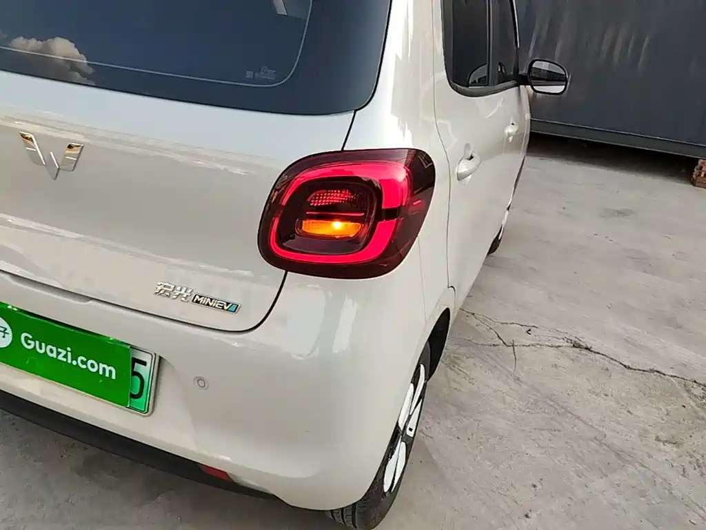 Wuling Mini EV MINIEV 2025