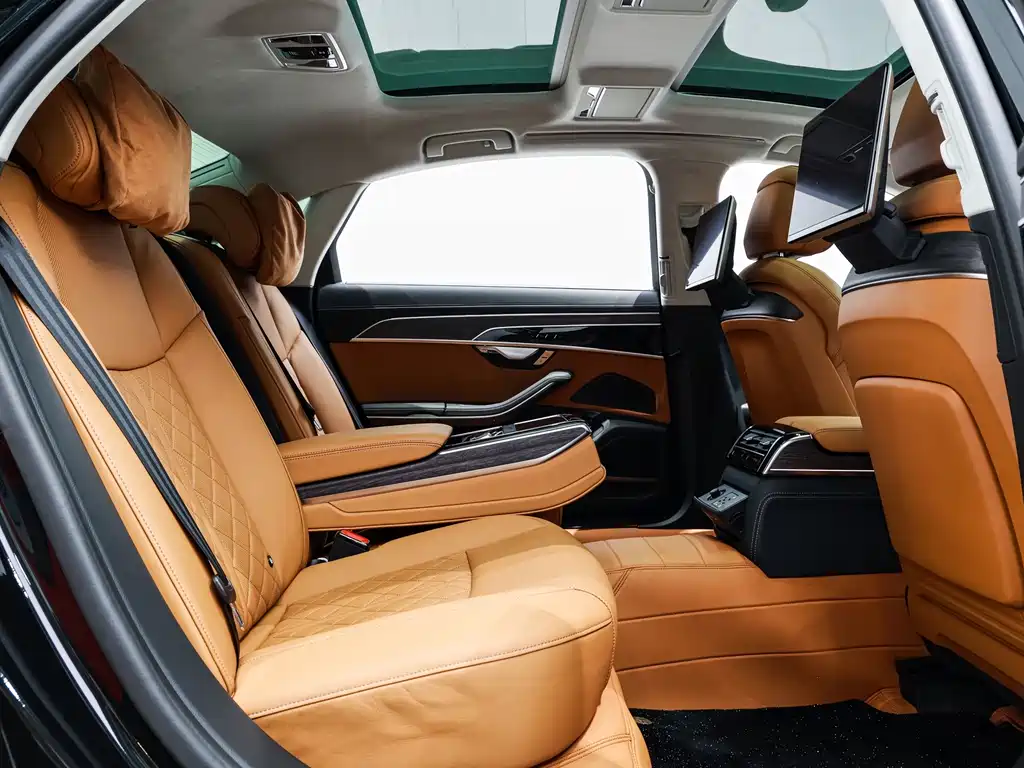 Audi A8 — миниатюра 12