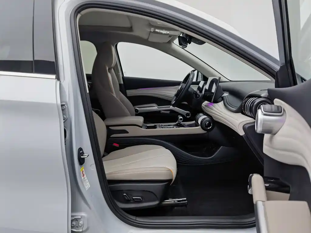 BYD Yuan Plus — миниатюра 23