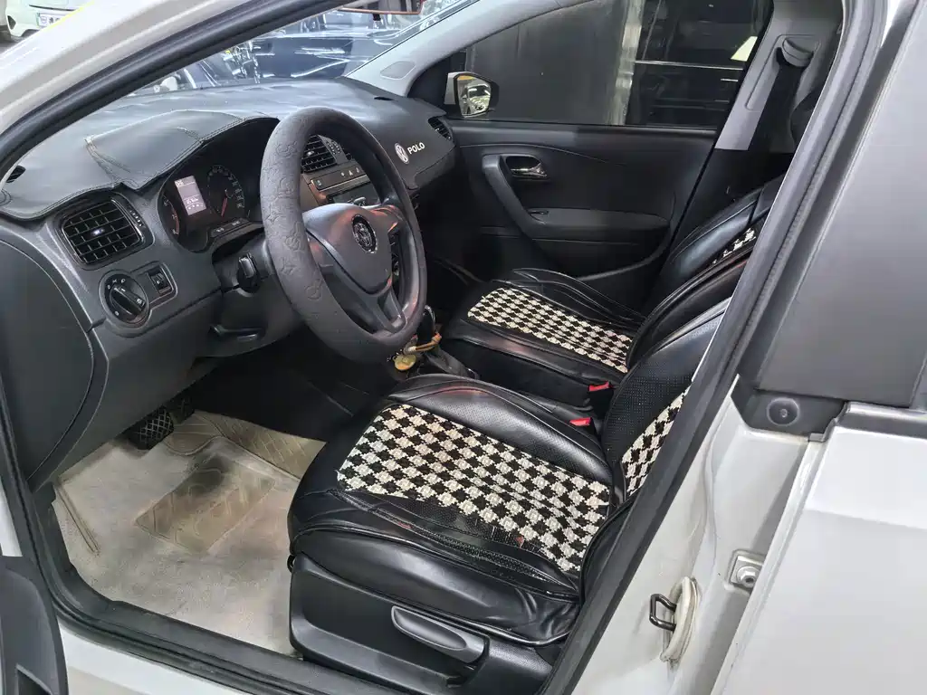 Volkswagen Polo — миниатюра 11