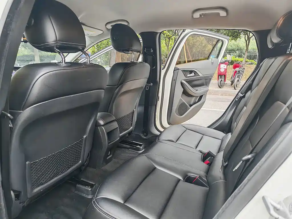 Infiniti QX30 — миниатюра 15