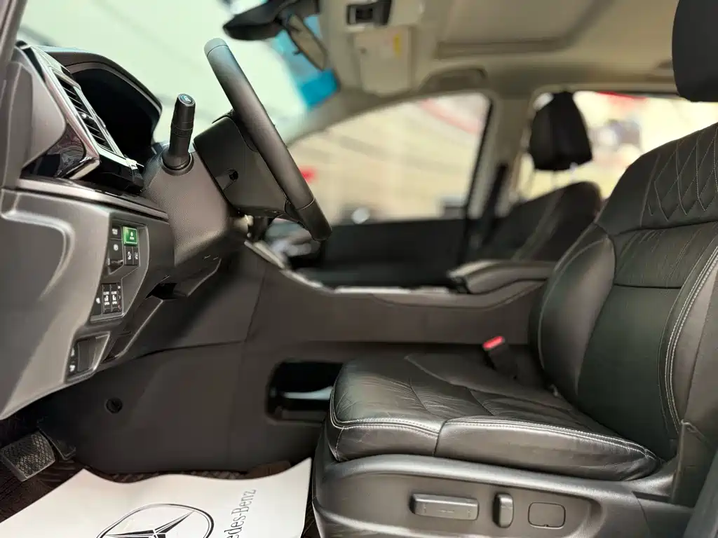 Honda Elysion — миниатюра 4