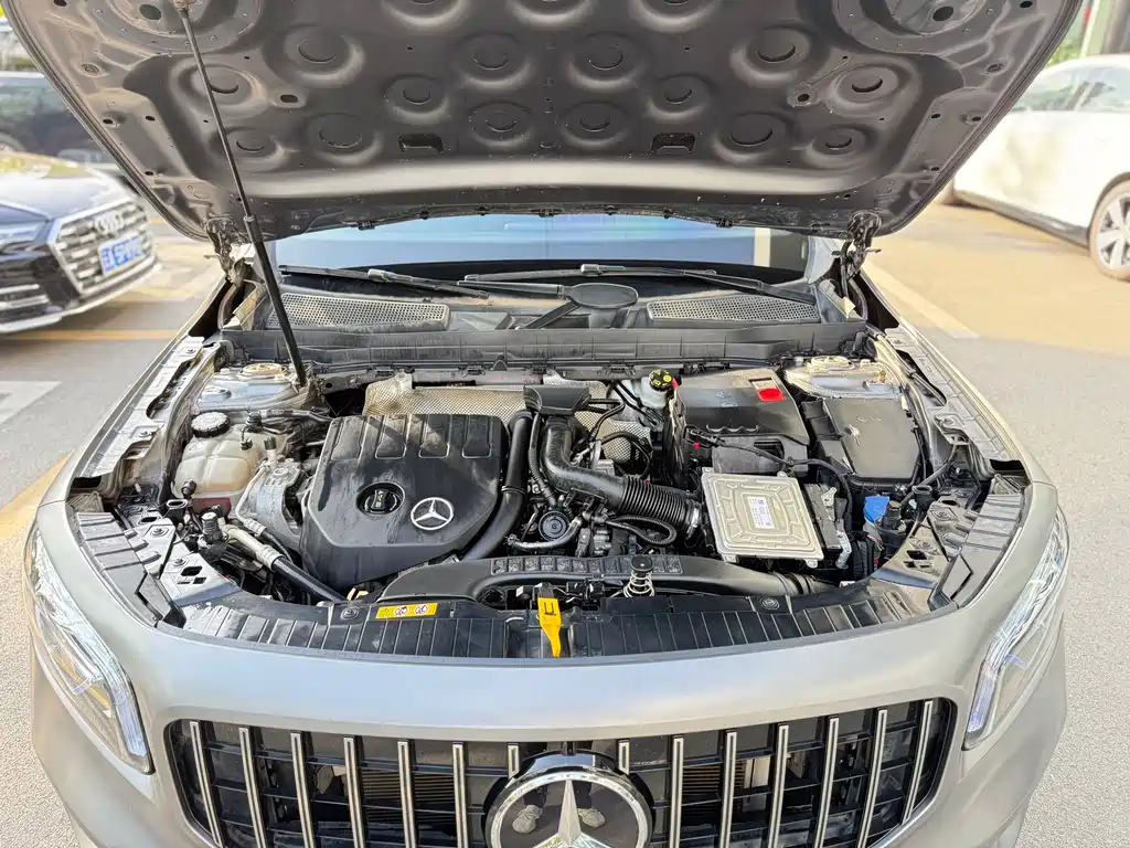 Mercedes-Benz GLB — миниатюра 31