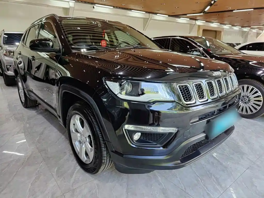 Jeep Compass — миниатюра 4