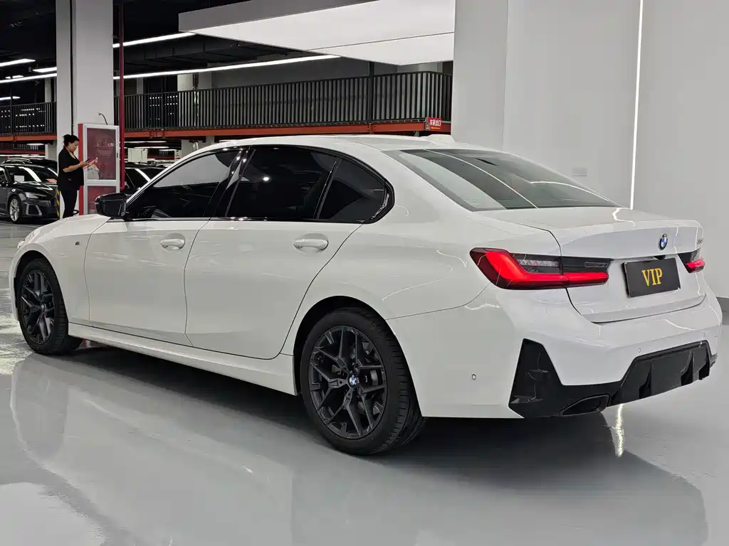 BMW 3 Series — миниатюра 8