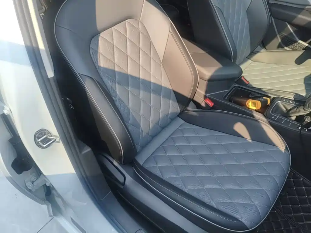 Volkswagen Sagitar — миниатюра 25
