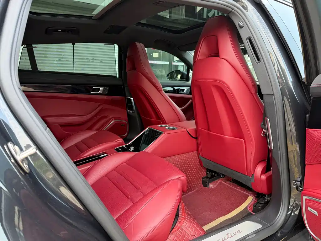 Porsche Panamera — миниатюра 6