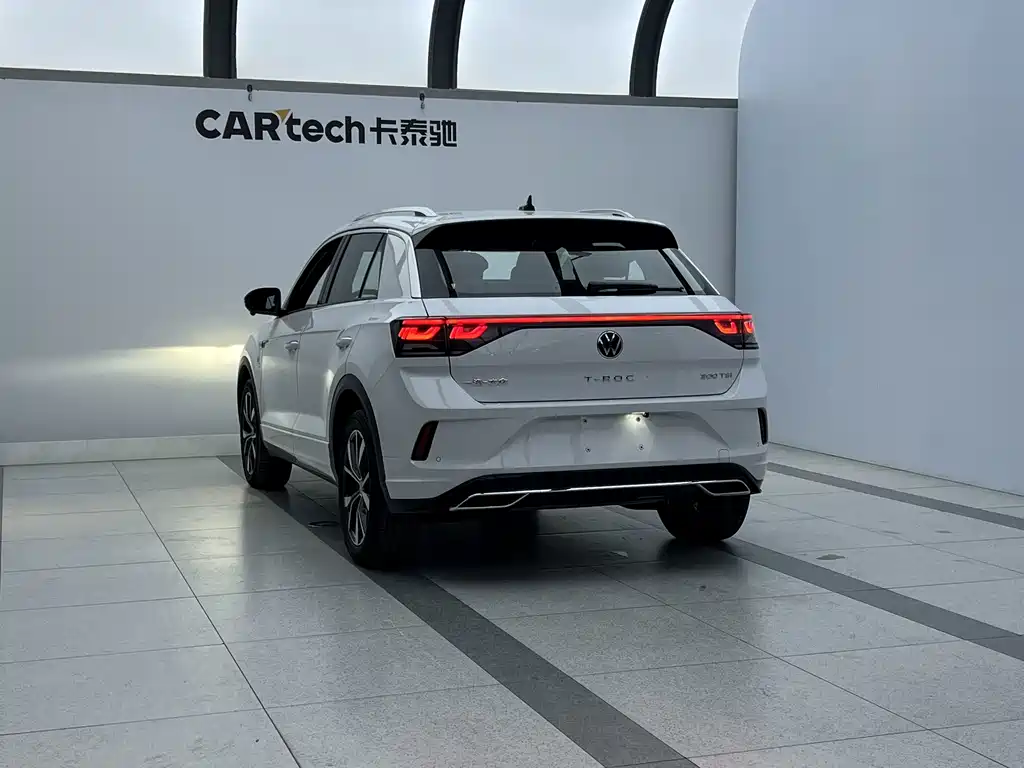 Volkswagen T-Roc — миниатюра 3