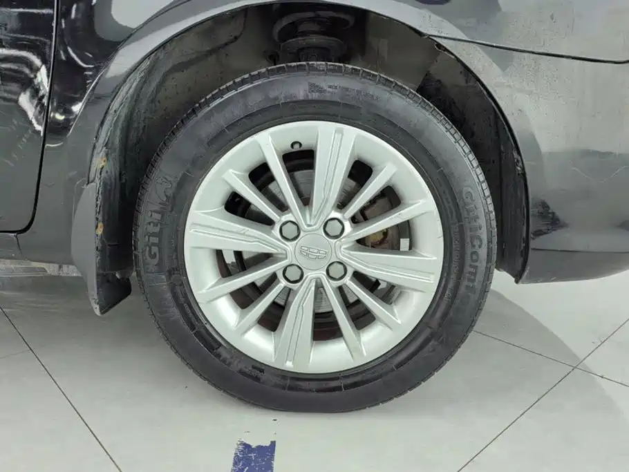 Geely King Kong — миниатюра 6
