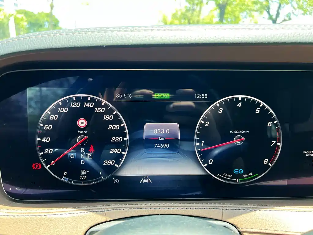 Mercedes-Benz S-Class — миниатюра 8