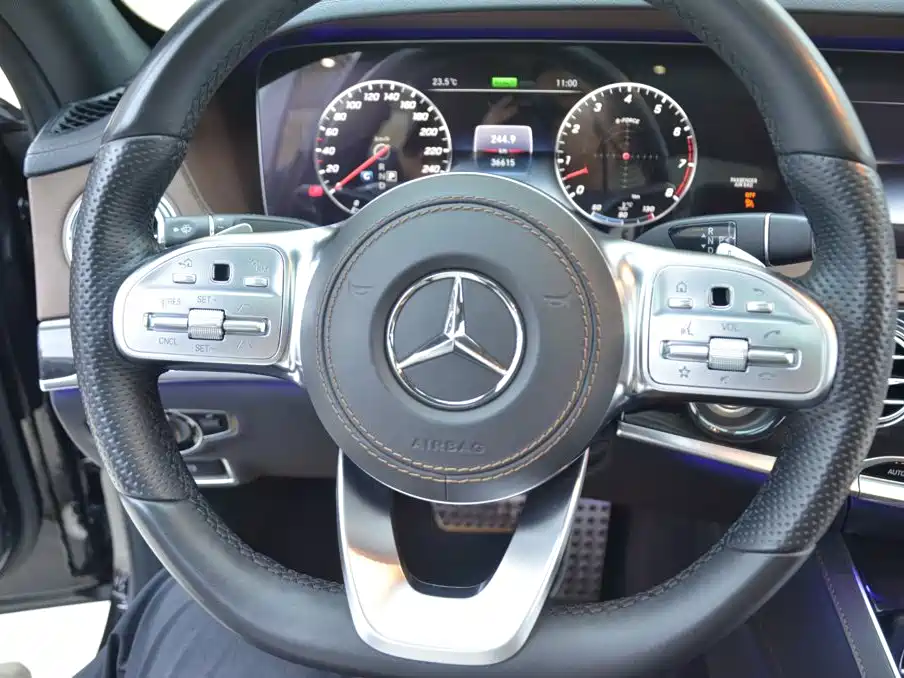 Mercedes-Benz S-Class — миниатюра 8