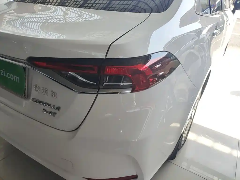 Toyota Corolla — миниатюра 8