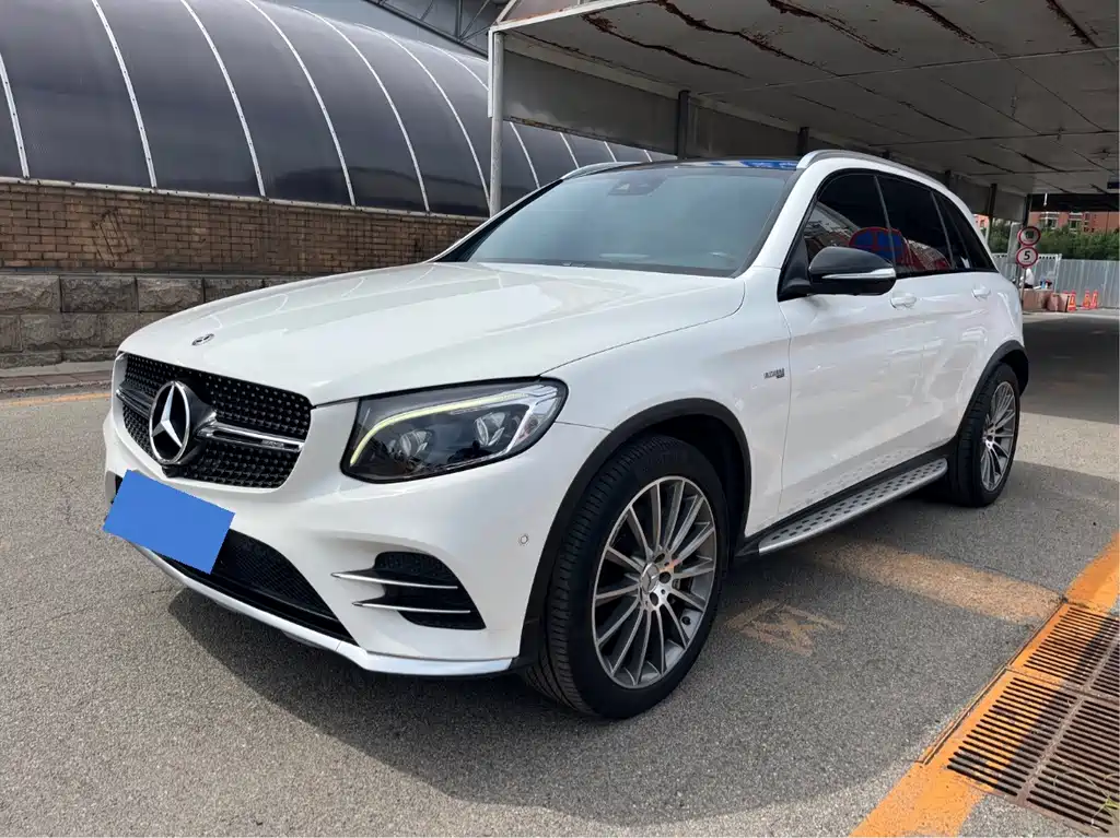 Mercedes-Benz GLC AMG