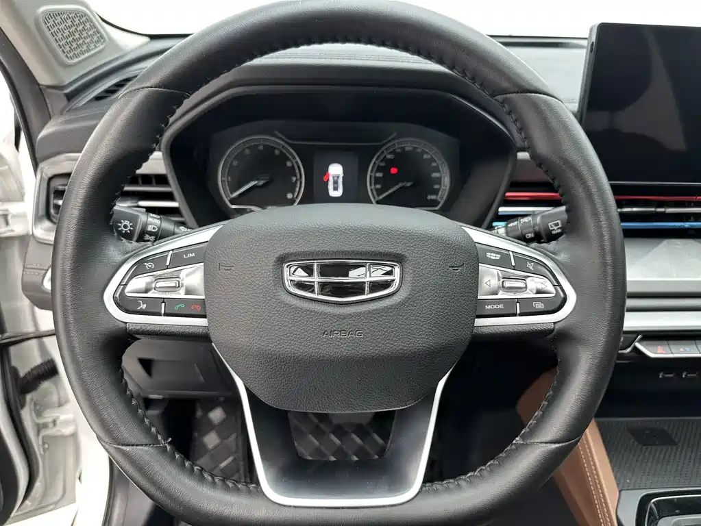 Geely Vision X6 — миниатюра 17