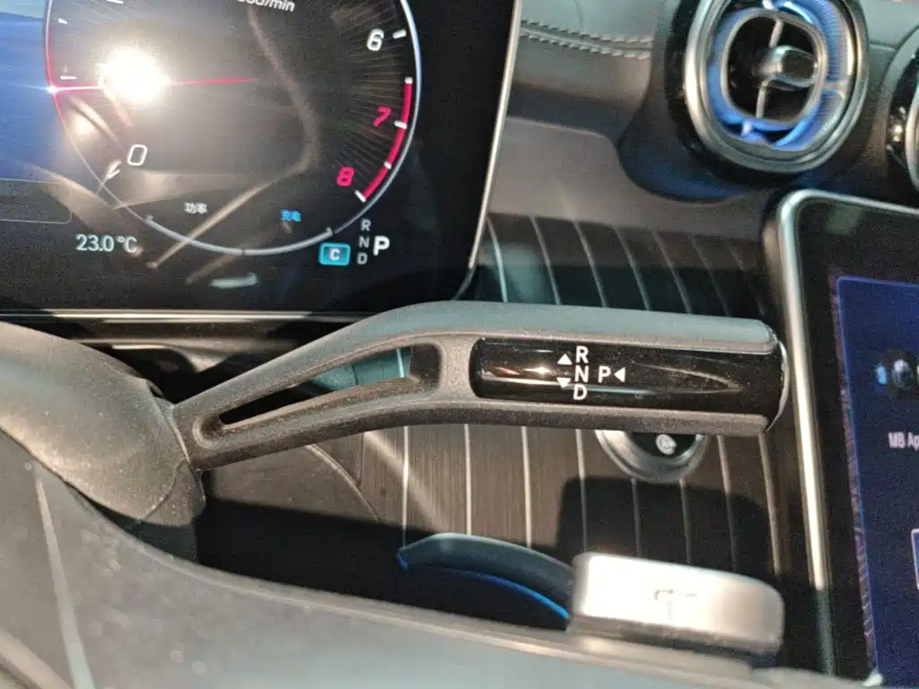 Mercedes-Benz C-Class — миниатюра 14