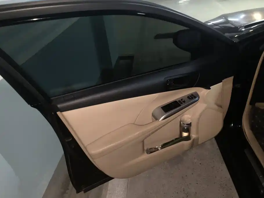 Toyota Camry — миниатюра 7