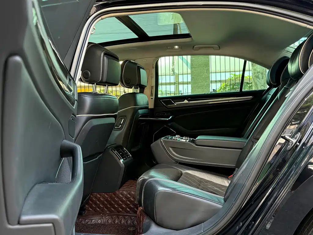Volkswagen Phideon — миниатюра 6