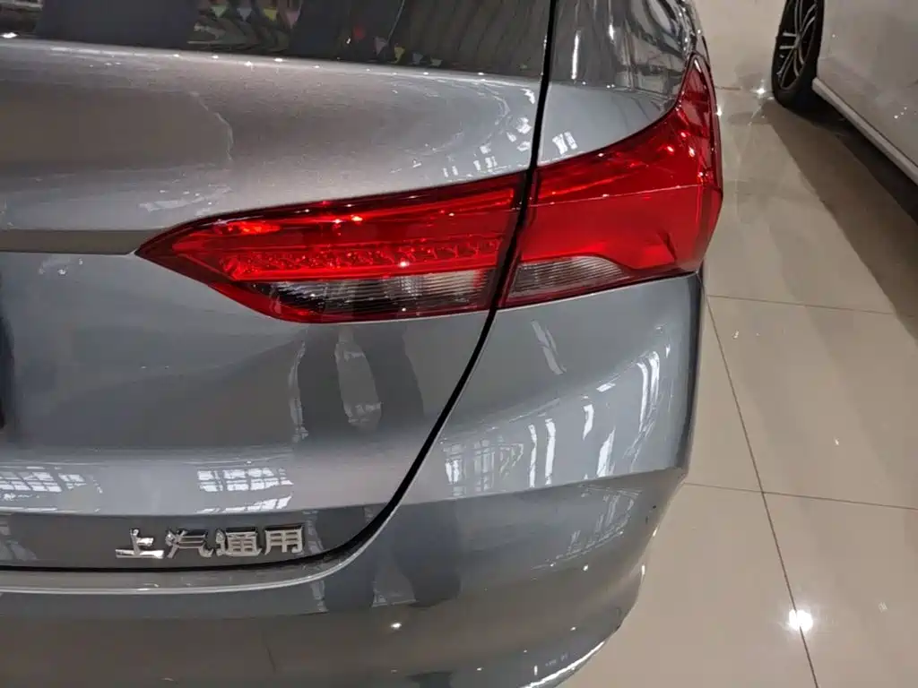 Buick Verano — миниатюра 24
