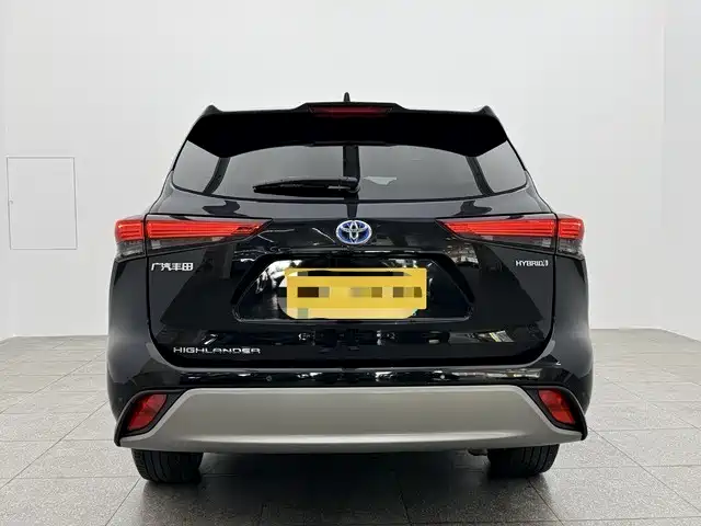 TOYOTA HIGHLANDER