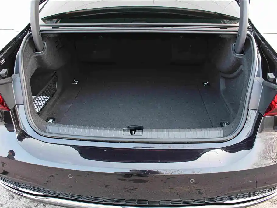 Audi A7L — миниатюра 7