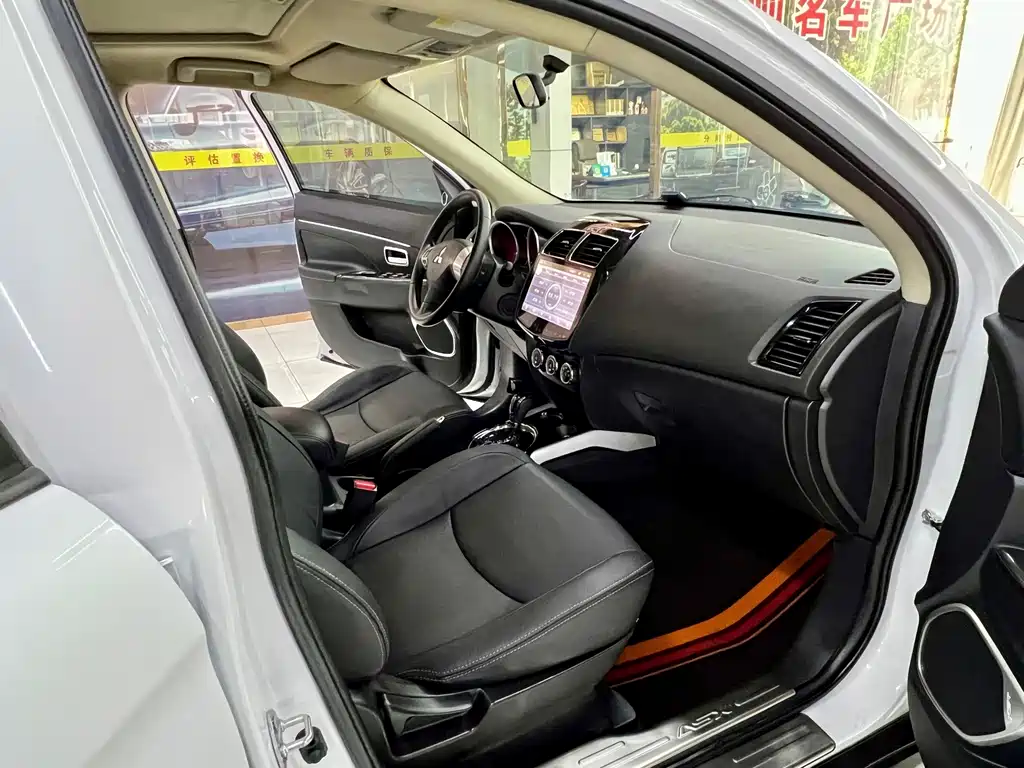 Mitsubishi ASX — миниатюра 15