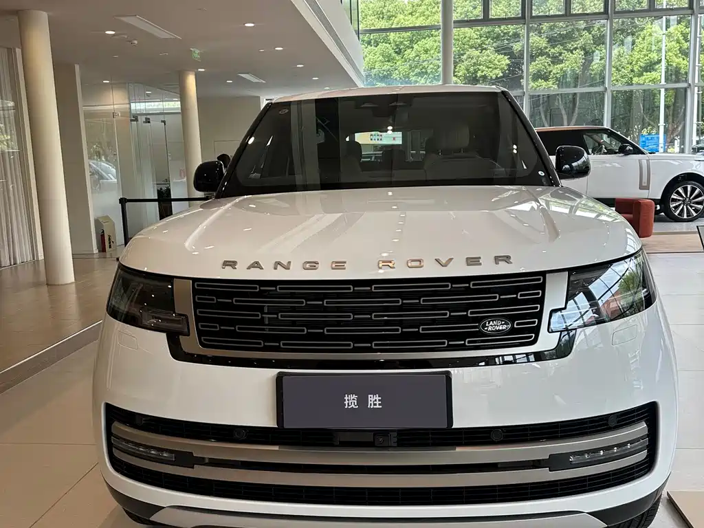 Land Rover Range Rover 2026 3.0 L6 400PS SE