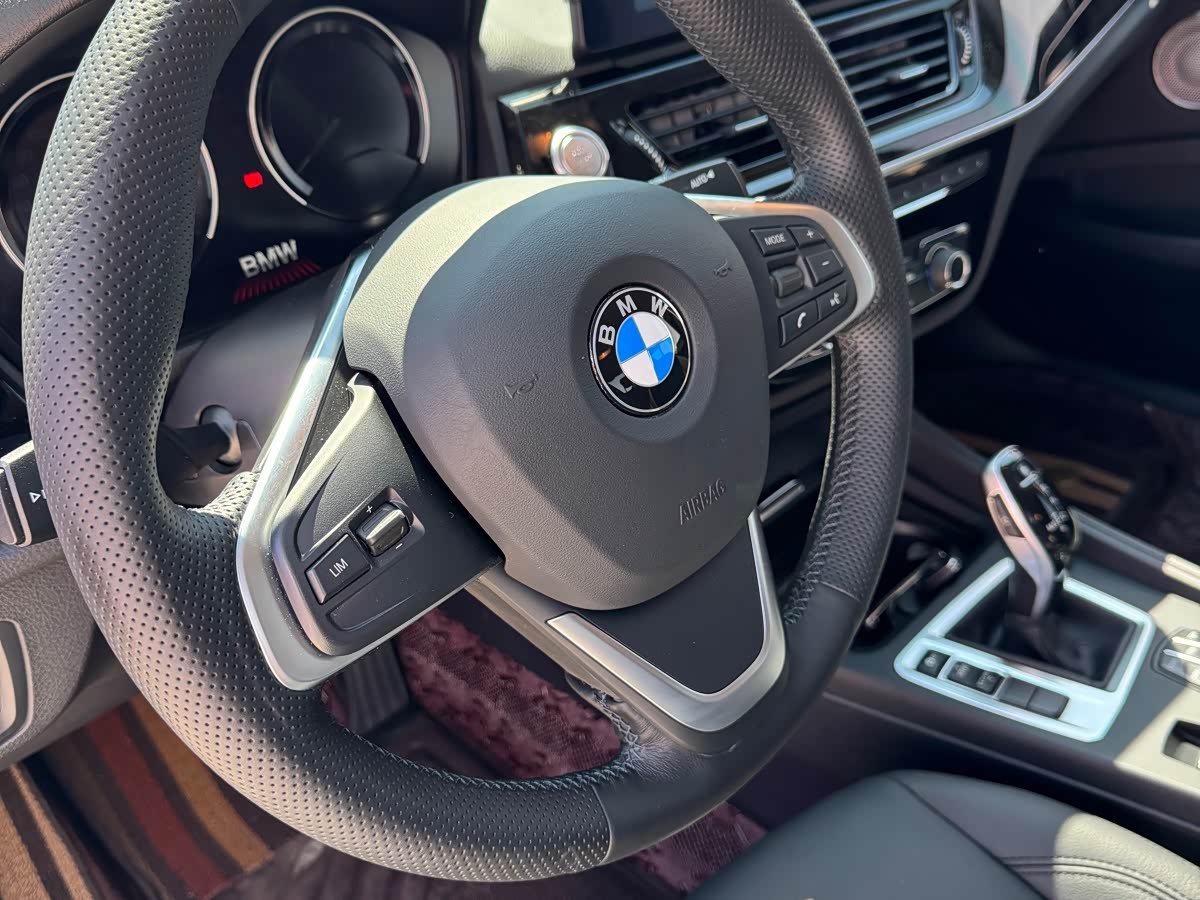 BMW 1 Series 1.5 л 2023 г. Белый, пробег 23000 км