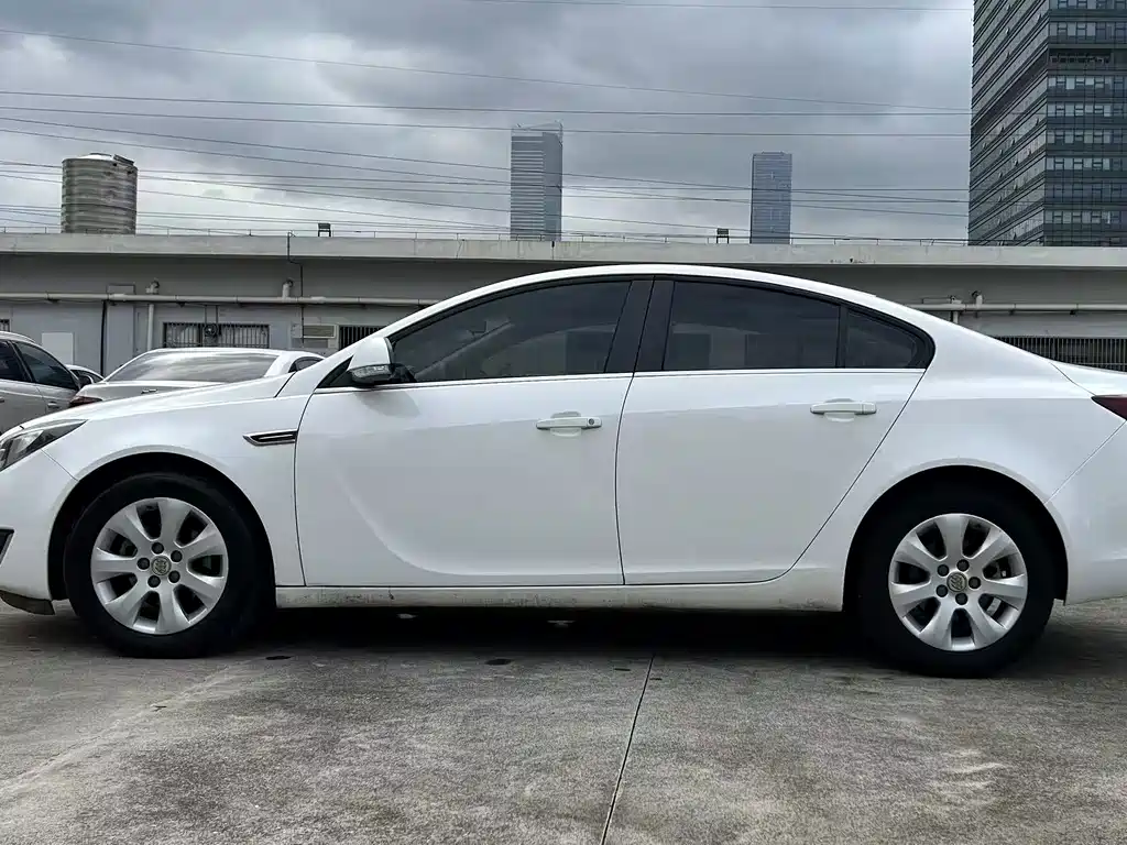 Buick Regal — миниатюра 11