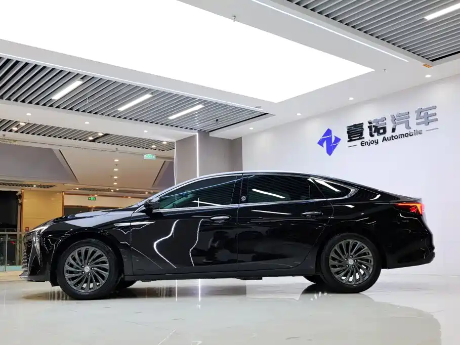 Buick LaCrosse — миниатюра 3