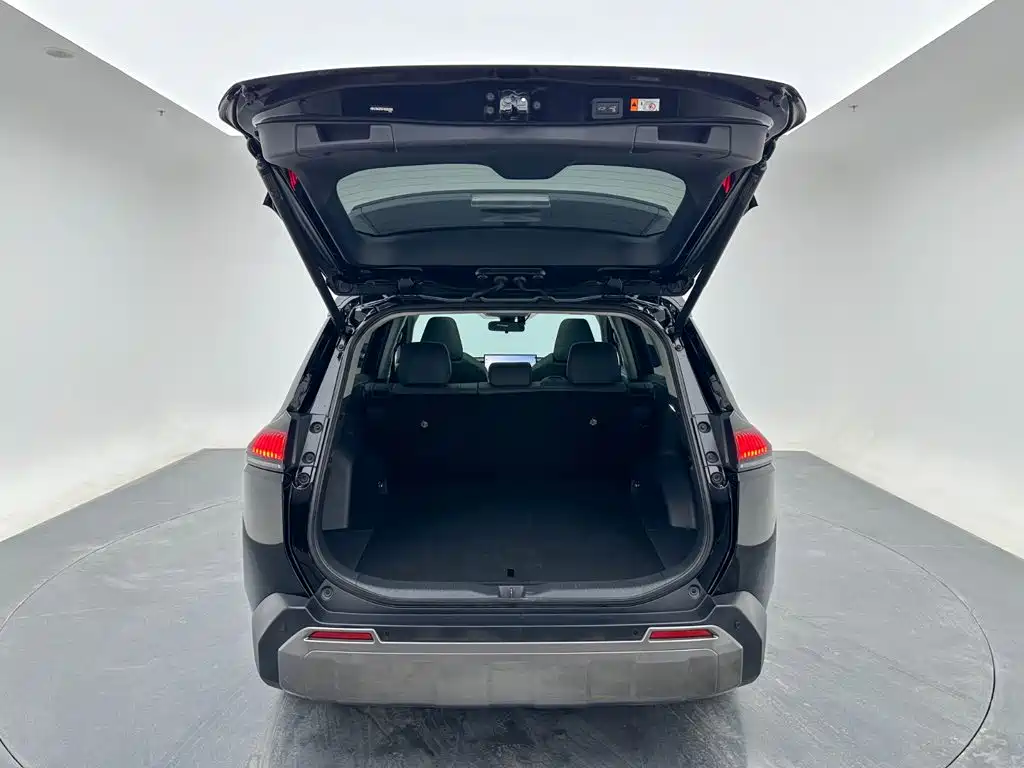 Toyota RAV4 — миниатюра 22