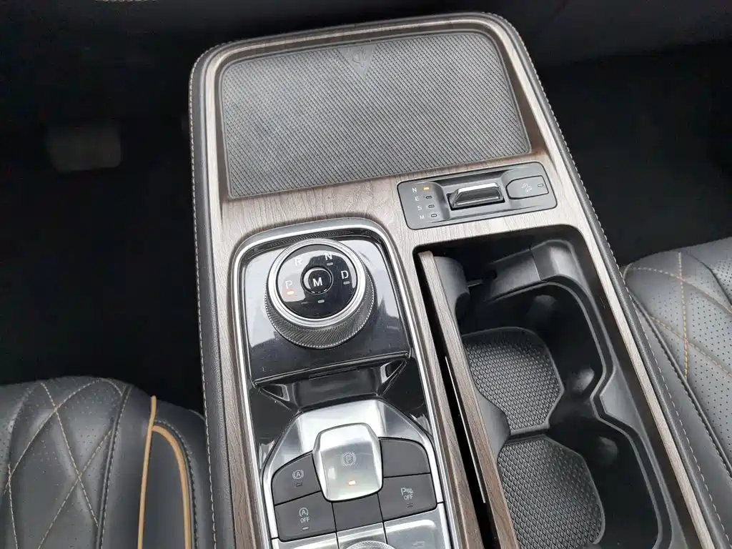 Ford Equator — миниатюра 13