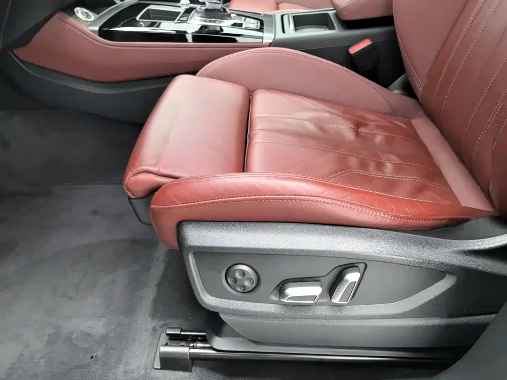 Audi Q5L — миниатюра 20