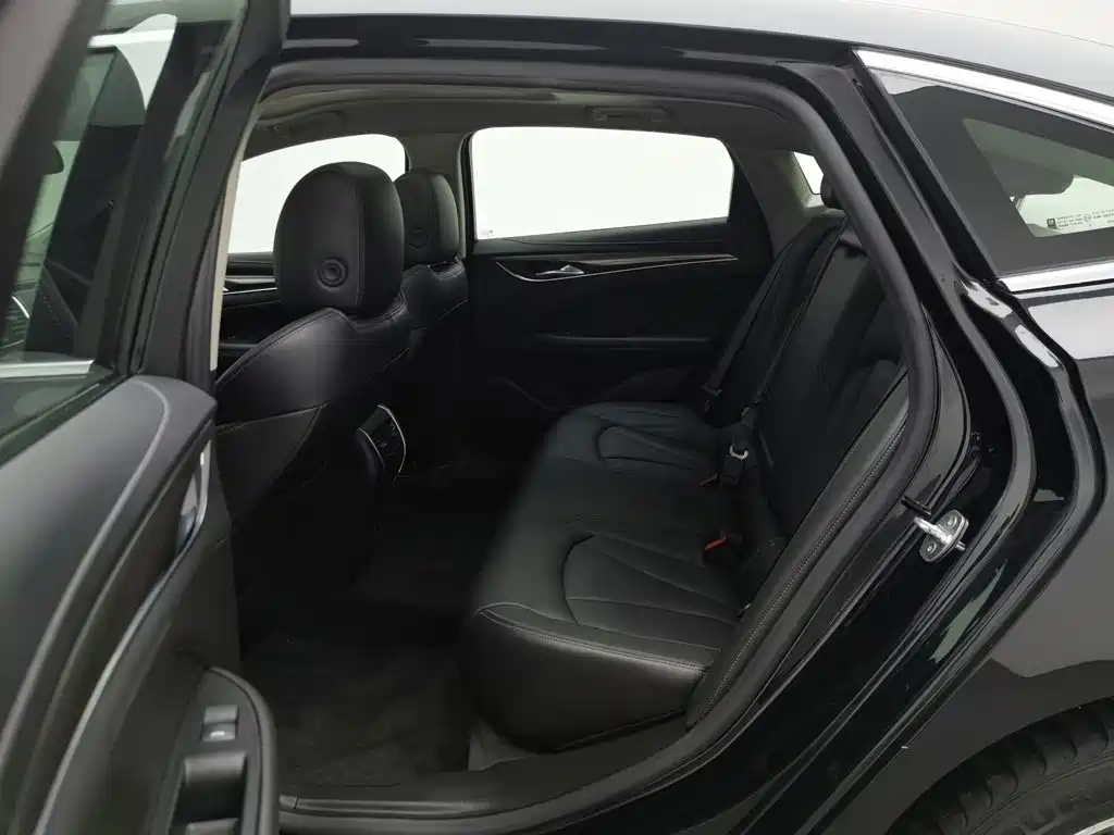 Buick LaCrosse — миниатюра 15