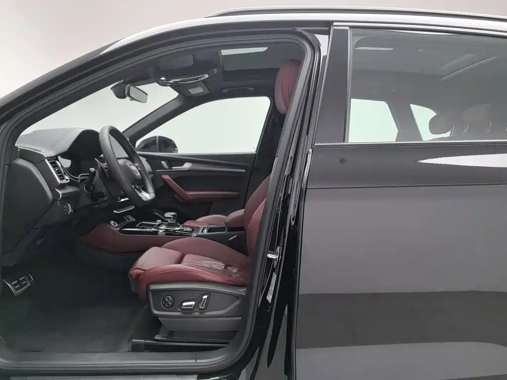 Audi Q5L — миниатюра 10