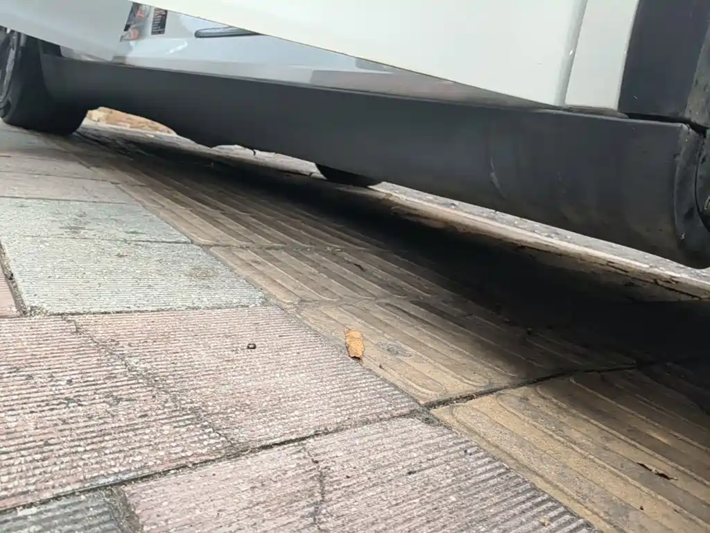 Tesla Model Y — миниатюра 21